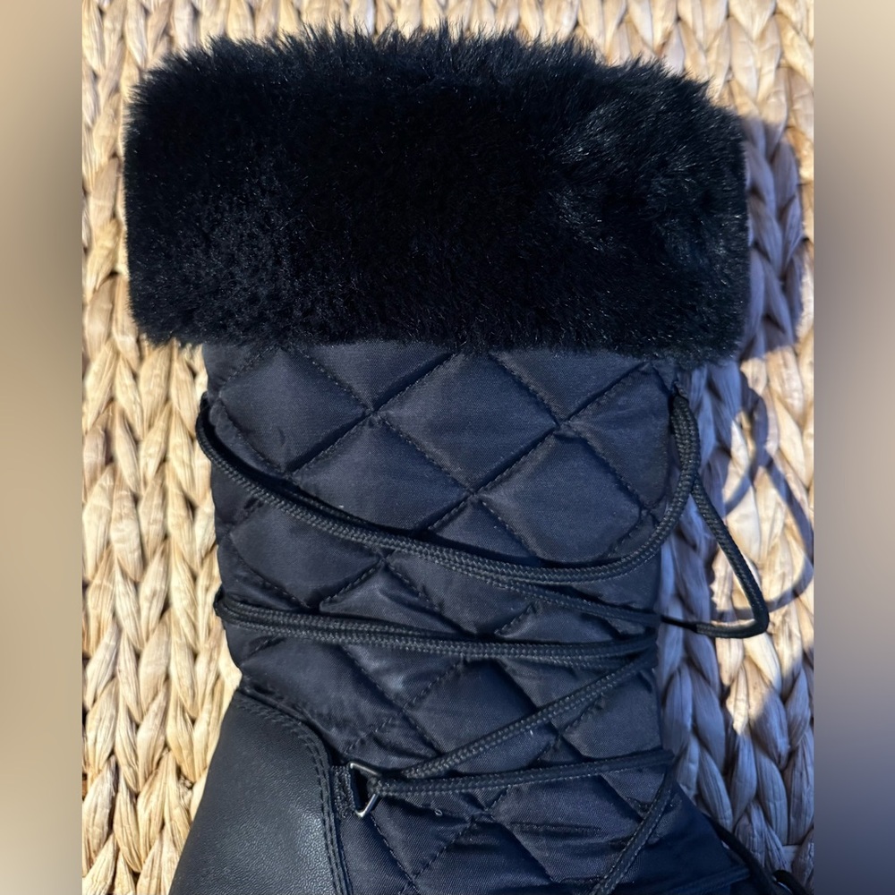 Cougar | Black Quilted Lace Up Winter Boots with Faux Fur Trim Style : Astral - Picture 4 of 15